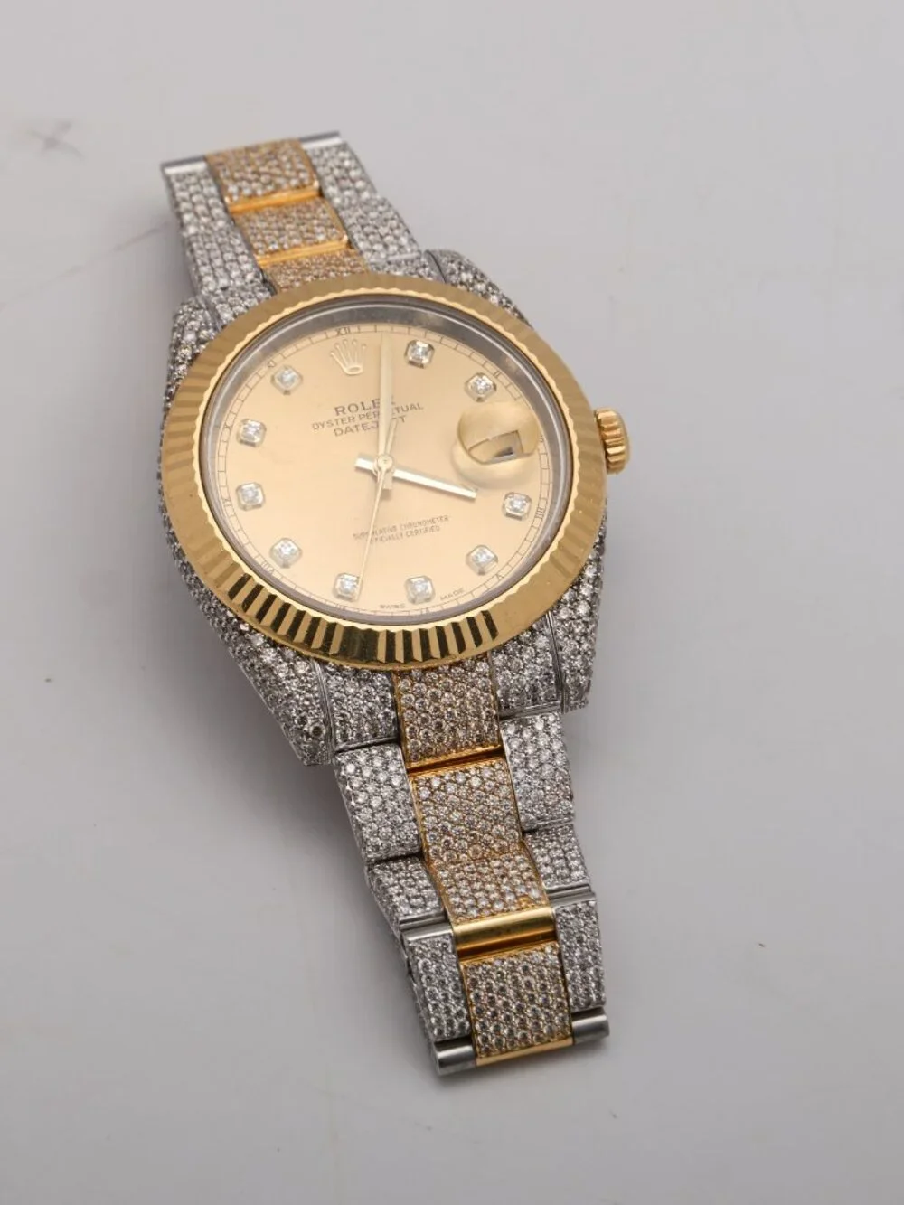 Rolex 126333 Watch with 13.7CTtw SI1 Diamonds